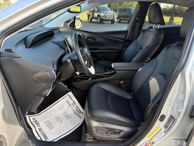 2018 Toyota Prius Two photo 13