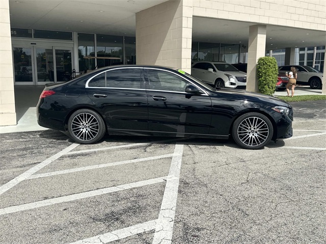 2022 Mercedes Benz C 300 photo 4
