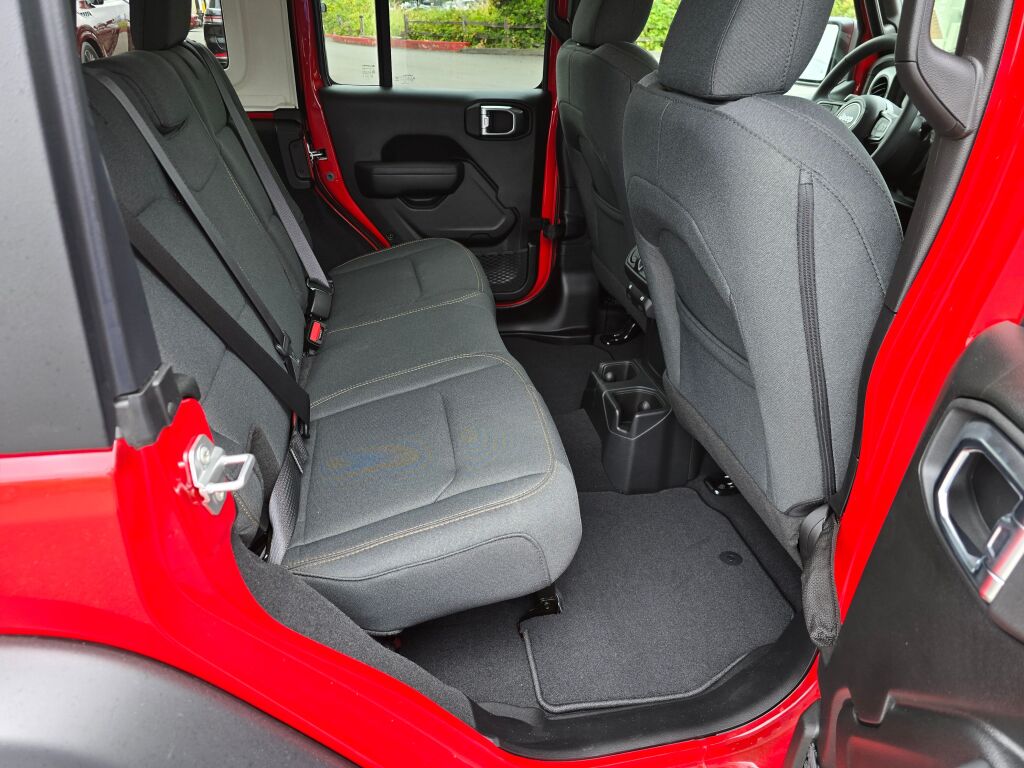 2025 Jeep Wrangler Sport S photo 12