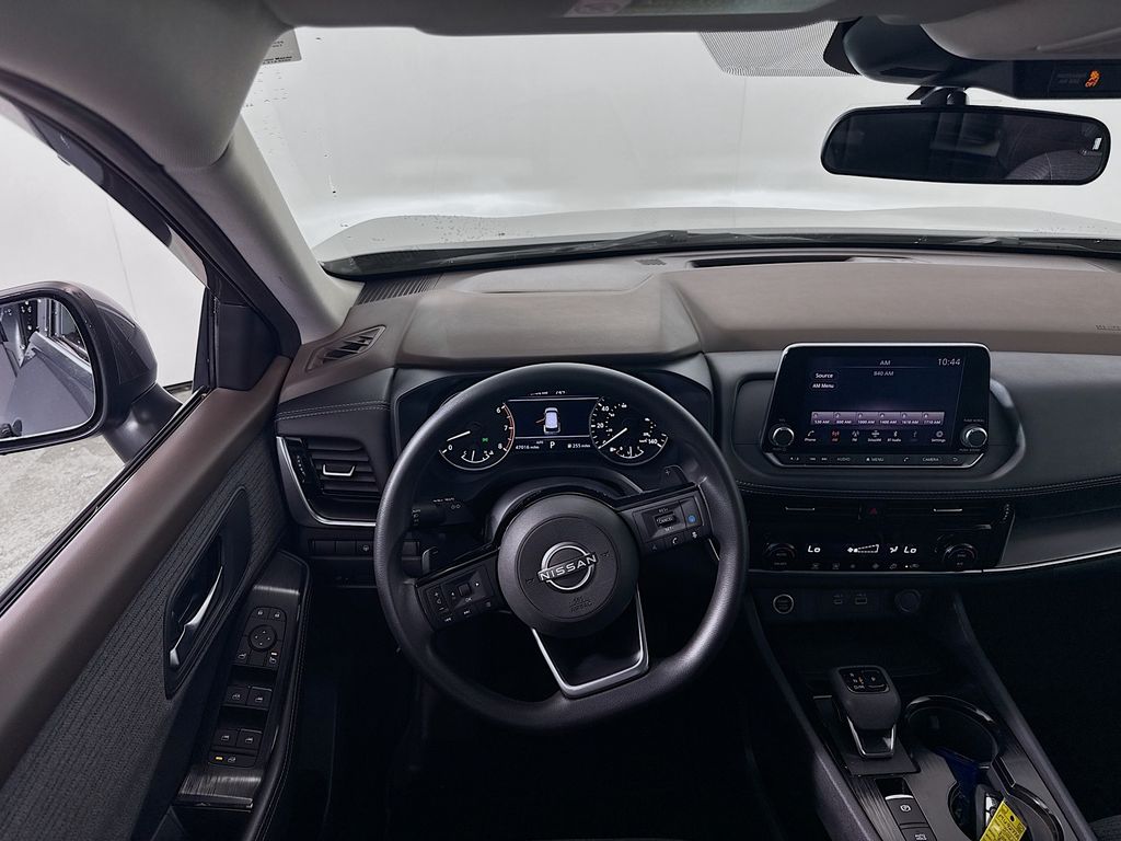2022 Nissan Rogue SV photo 21