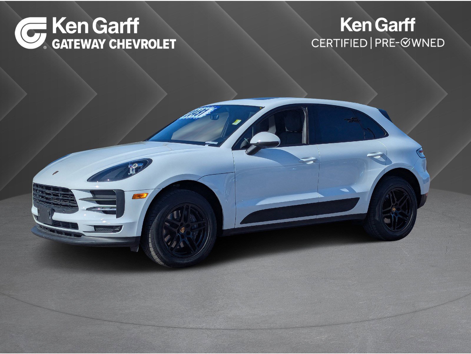 2021 Porsche Macan Base