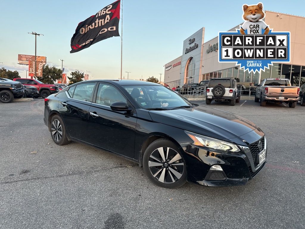 2022 Nissan Altima SV