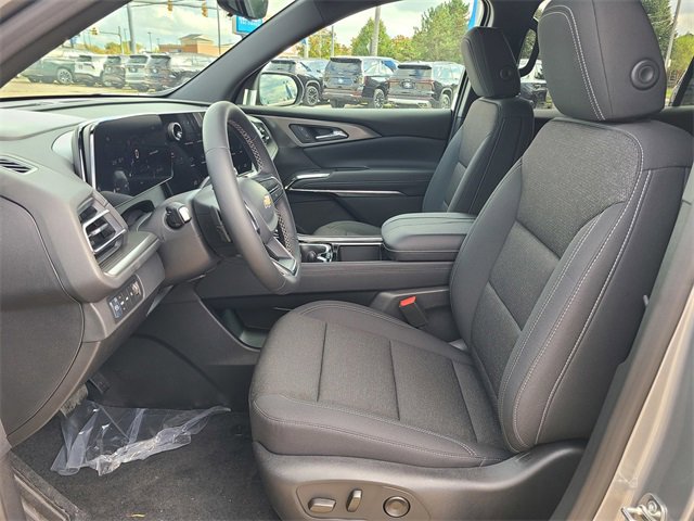 2026 Chevrolet Traverse photo 13