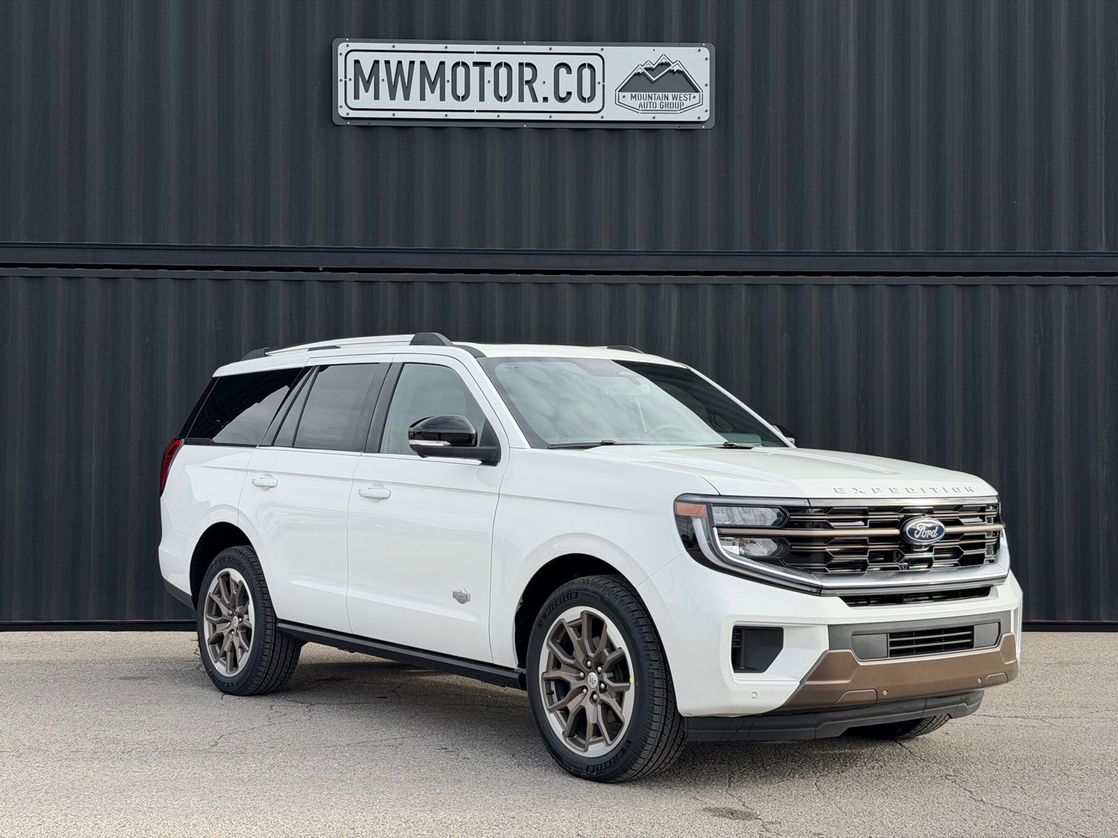 2025 Ford Expedition King Ranch's photo