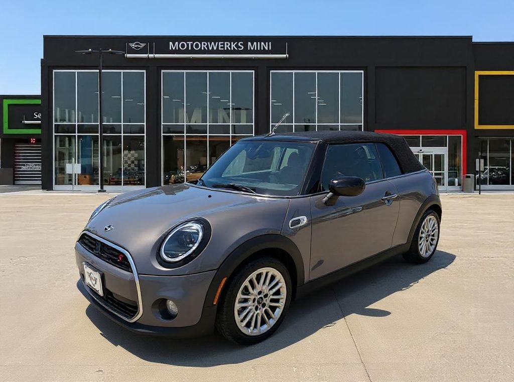 2026 MINI Convertible S's photo