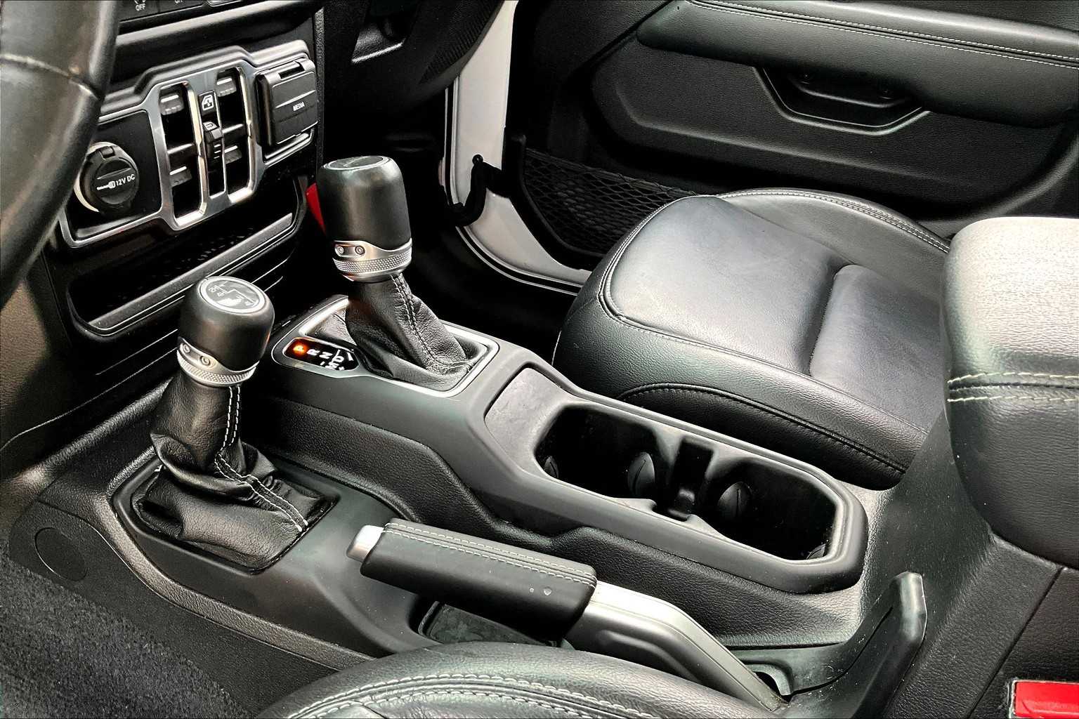 2021 Jeep Gladiator Overland photo 15