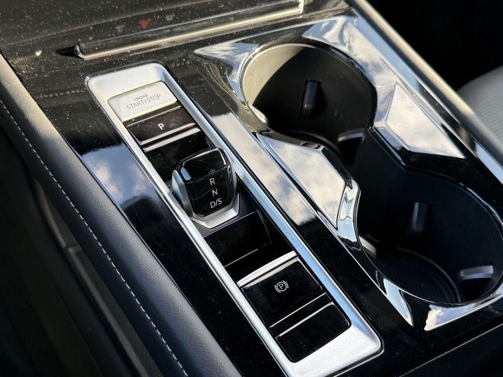 2024 Volkswagen Atlas Cross Sport SEL photo 14