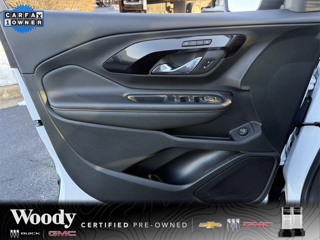 2023 GMC TERRAIN - Image 12