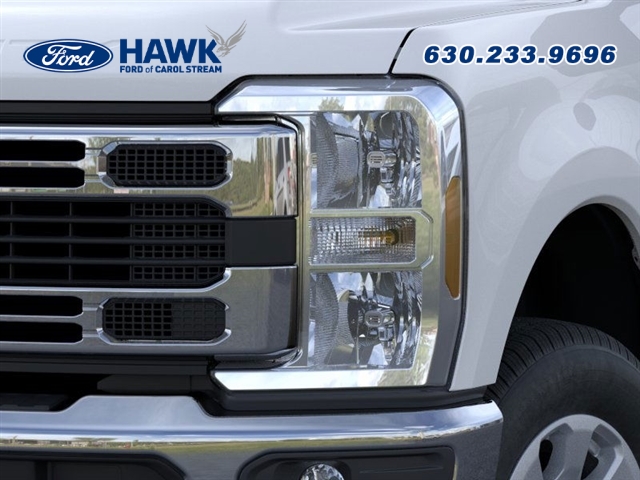 2025 FORD F-250 - Image 18