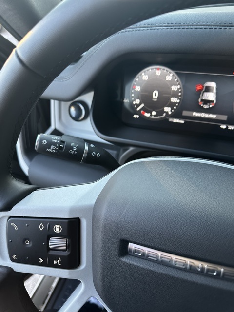 2024 Land Rover Defender 110 S photo 18