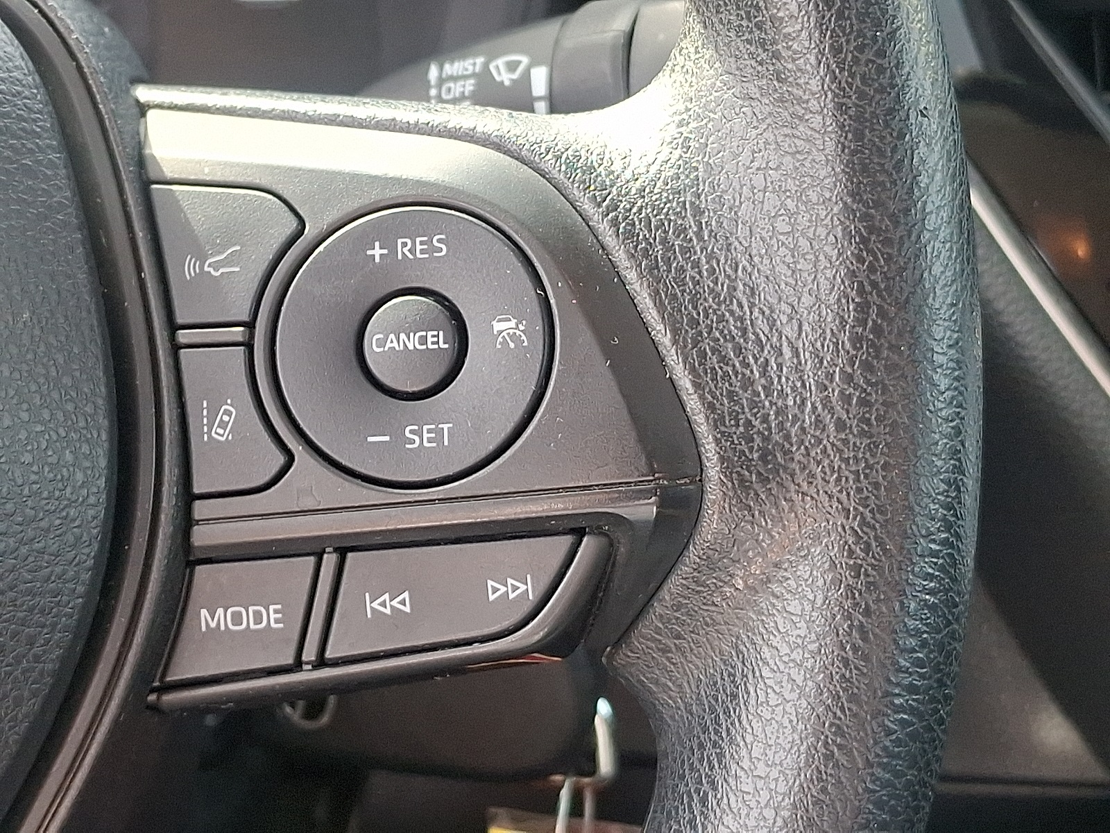 2022 Toyota Corolla LE photo 22