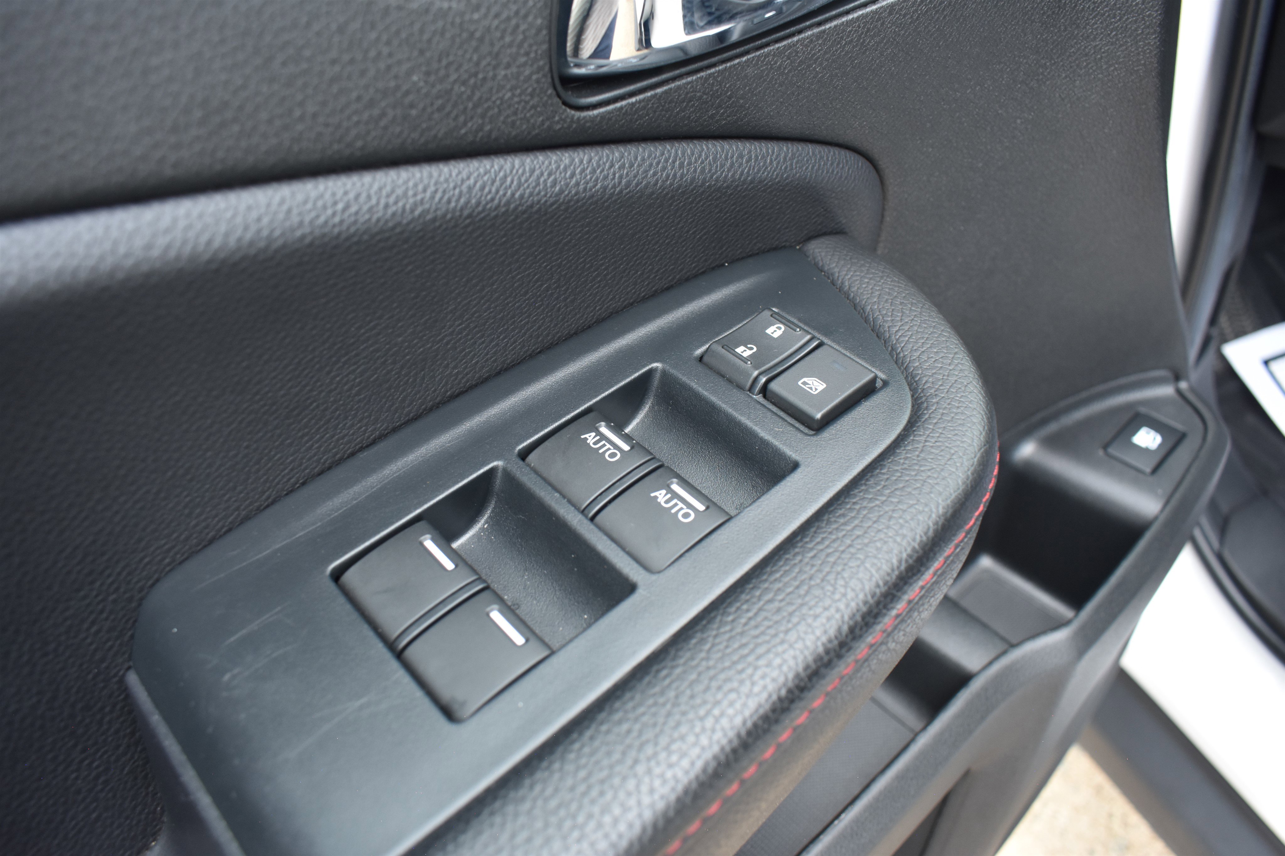 2023 Honda Ridgeline Black Edition photo 9