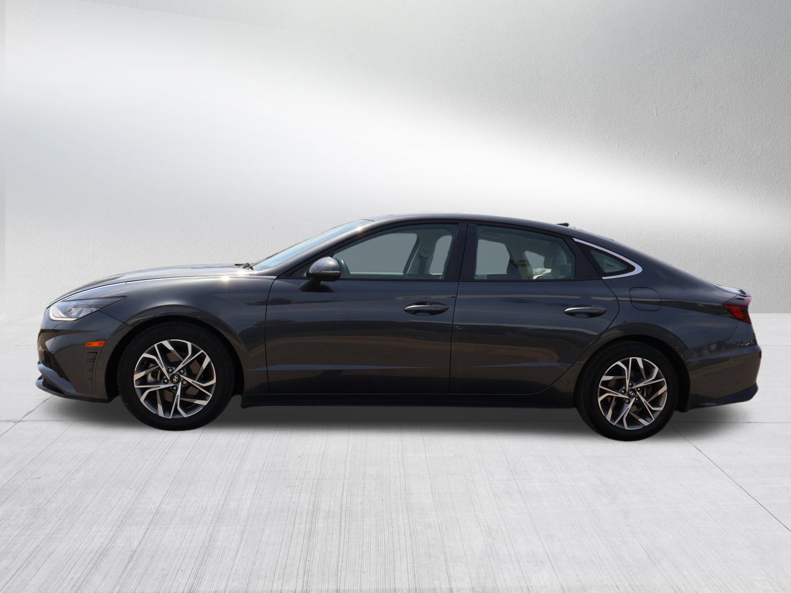 2022 Hyundai Sonata SEL photo 4