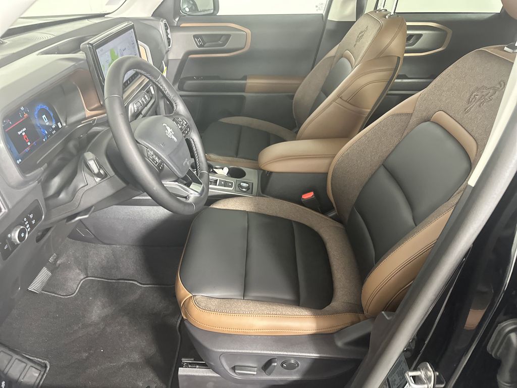 2025 Ford Bronco Sport Outer Banks photo 8