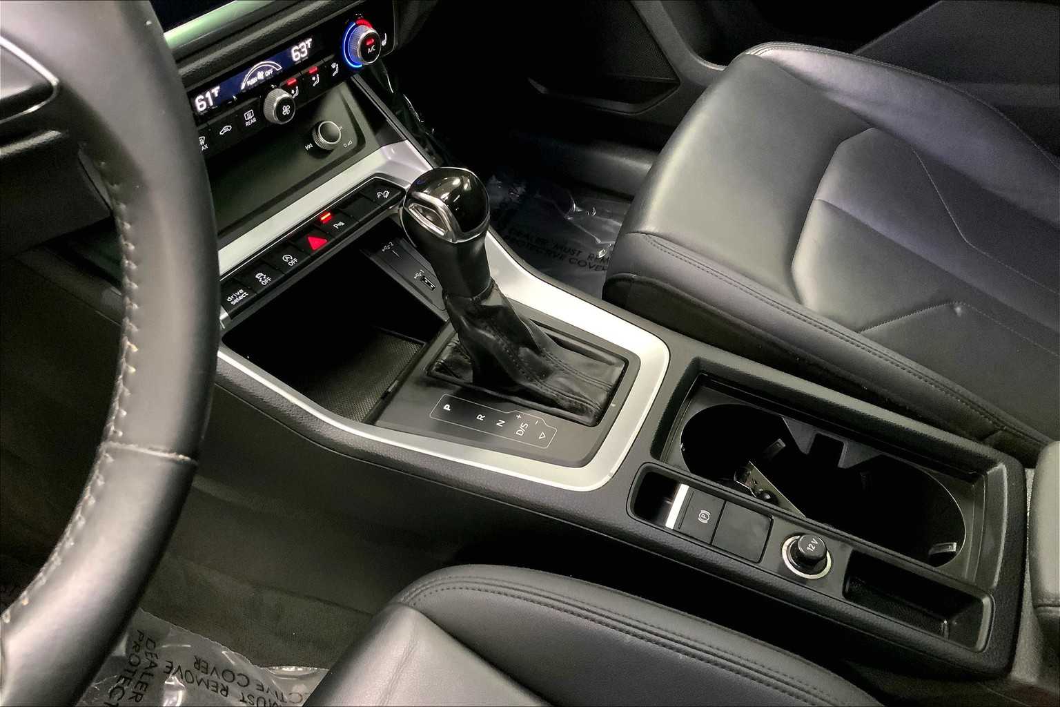 2020 Audi Q3 Premium photo 15