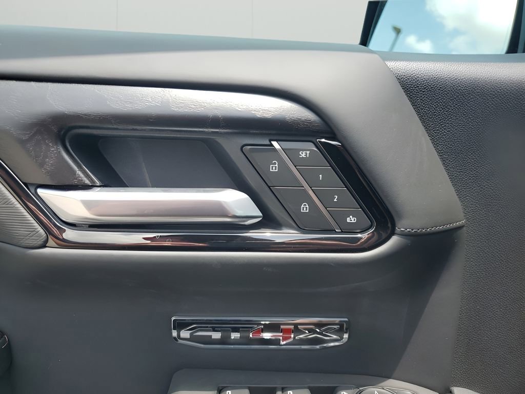 2025 Gmc Sierra 1500 AT4X photo 23