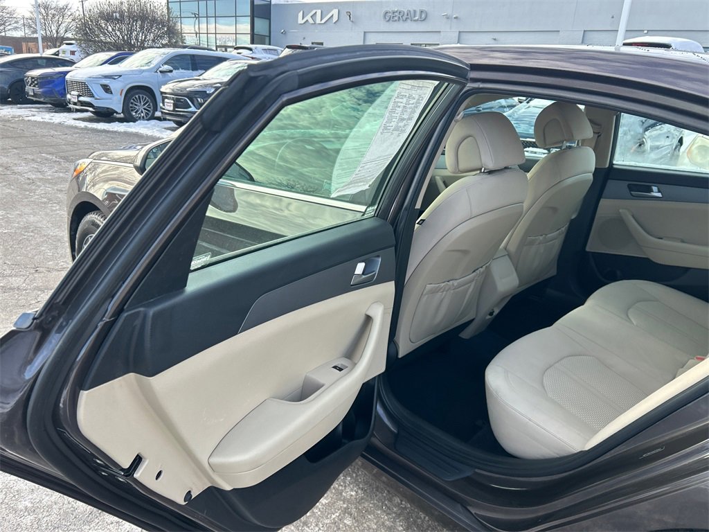 2017 HYUNDAI SONATA - Image 28