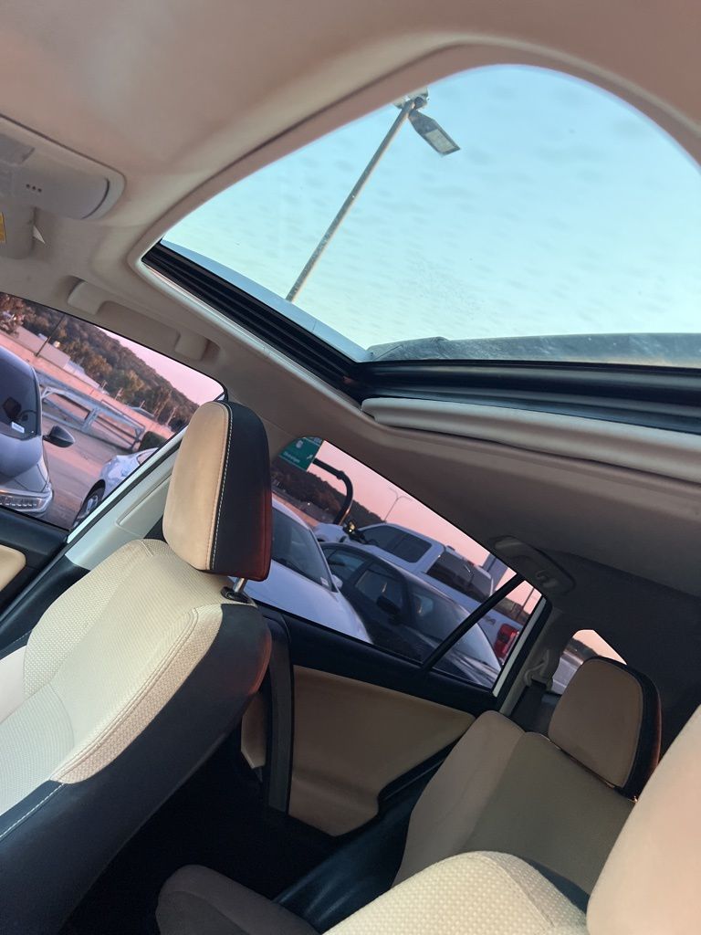 2018 Toyota RAV4 Adventure XLE photo 12