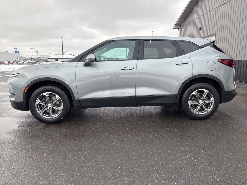 2023 Chevrolet Blazer 2LT photo 4