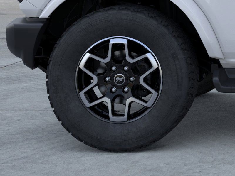 2025 Ford Bronco Outer Banks photo 6