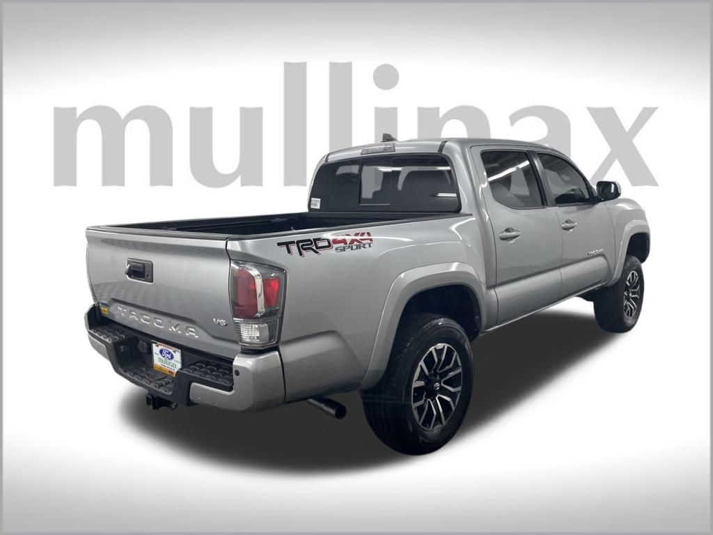 2023 Toyota Tacoma TRD Sport photo 3