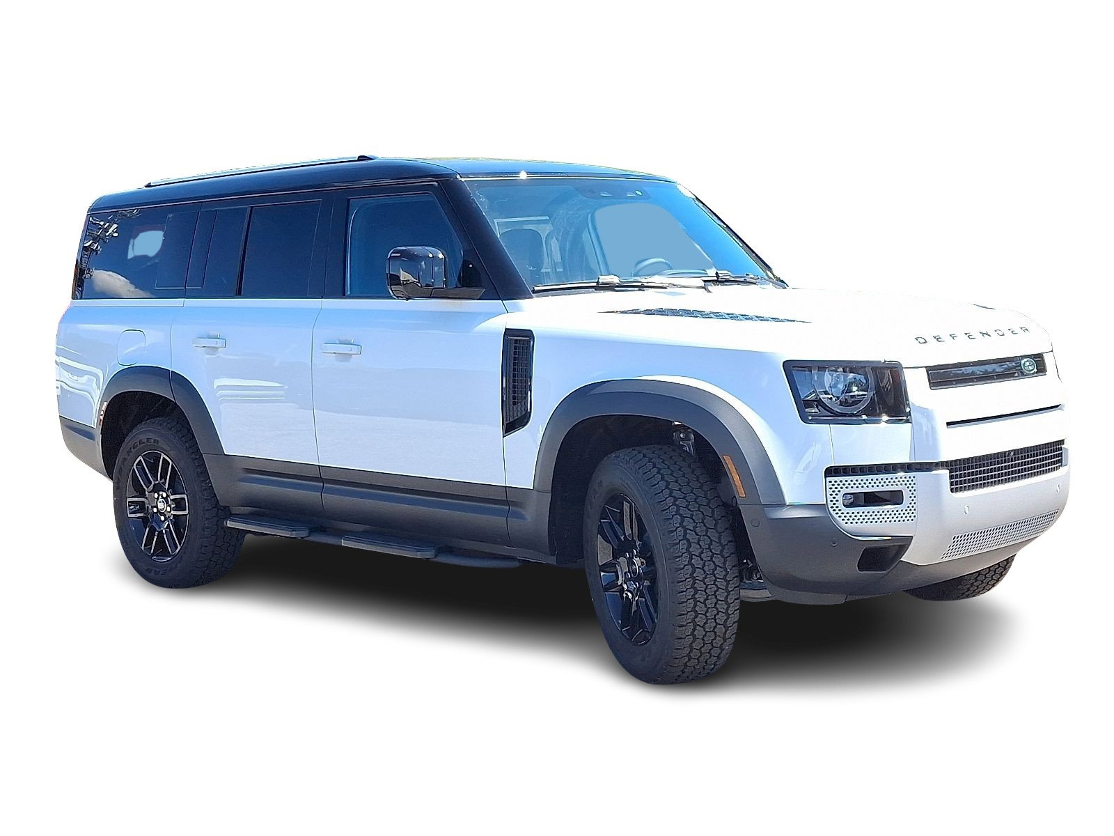 2025 Land Rover Defender 130 S photo 3