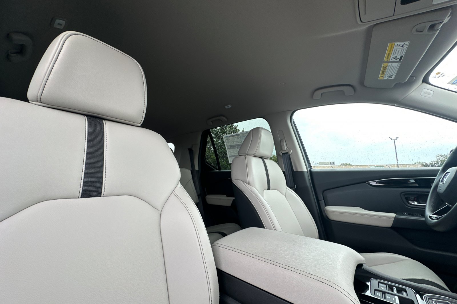 2026 Honda Passport photo 15