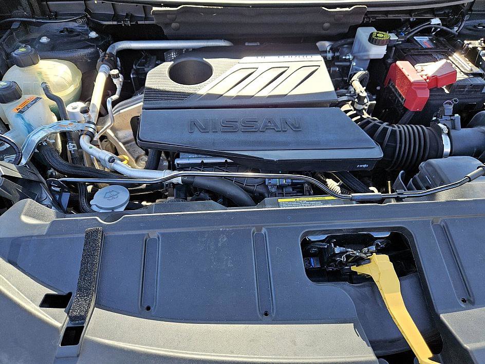 2023 Nissan Rogue SV photo 14