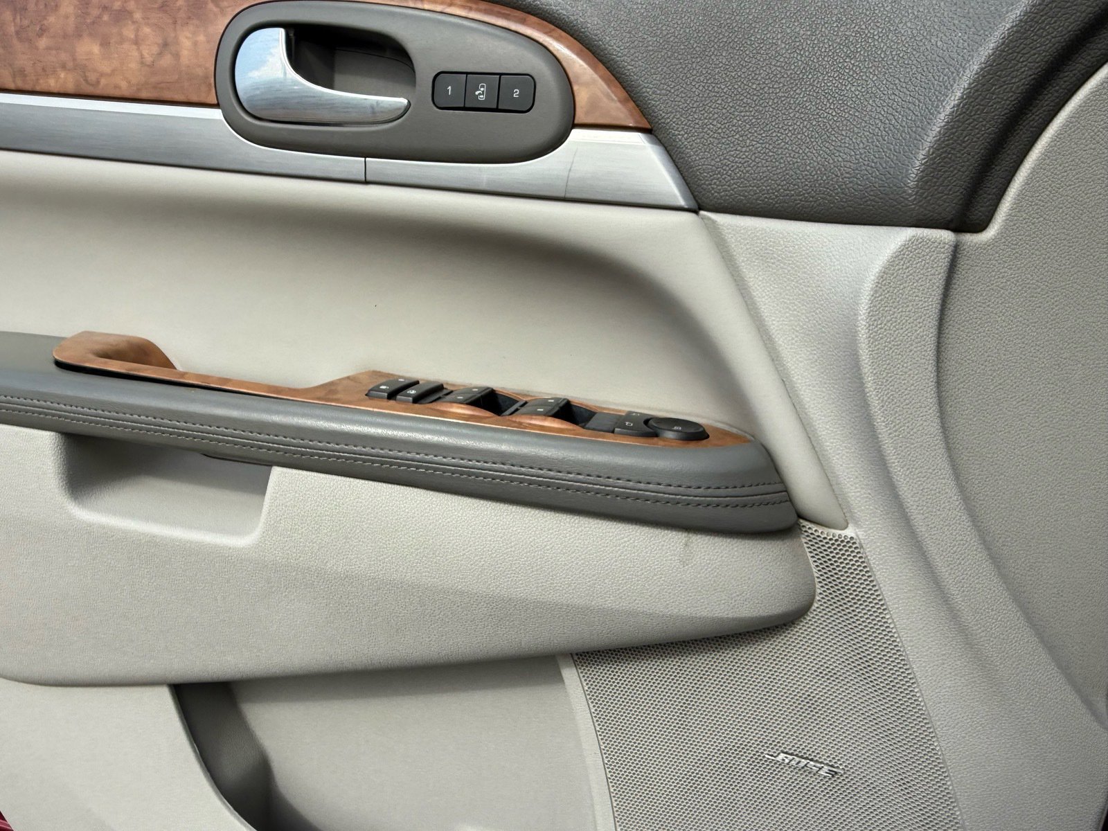 2010 Buick Enclave CXL photo 22