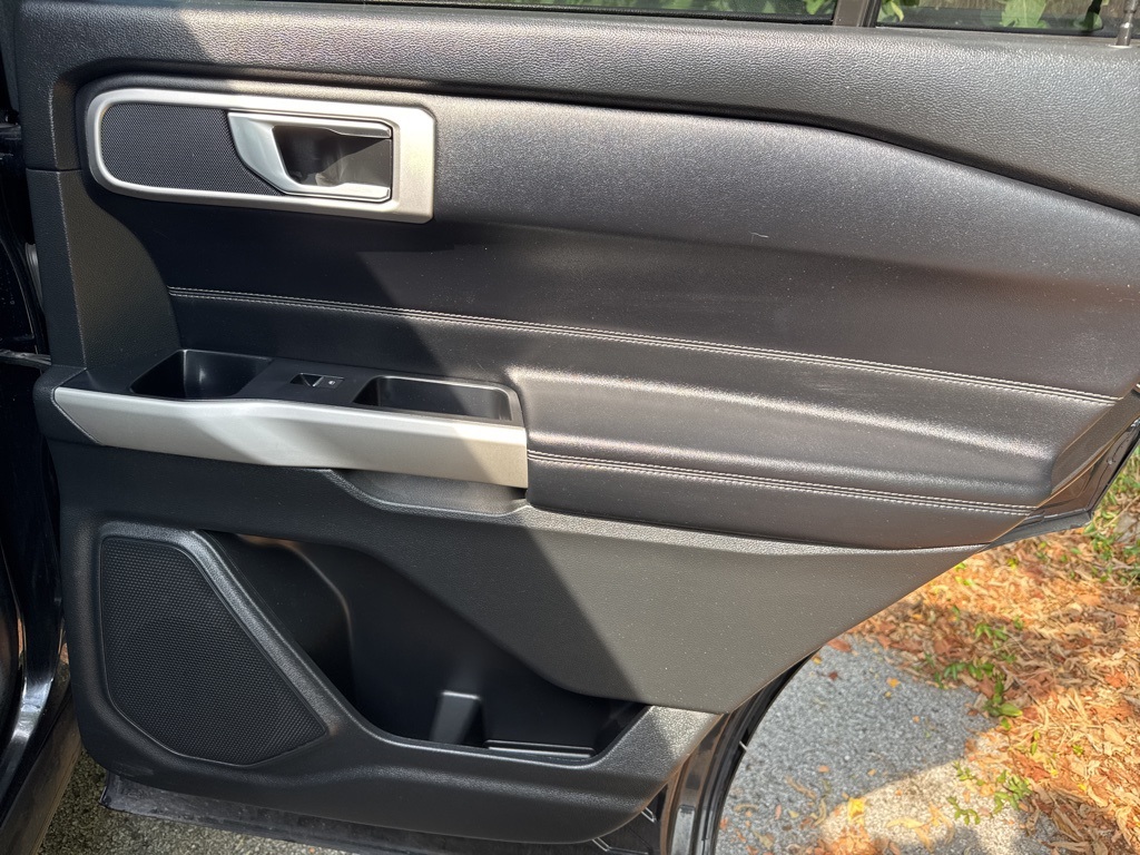 2021 Ford Explorer XLT photo 21