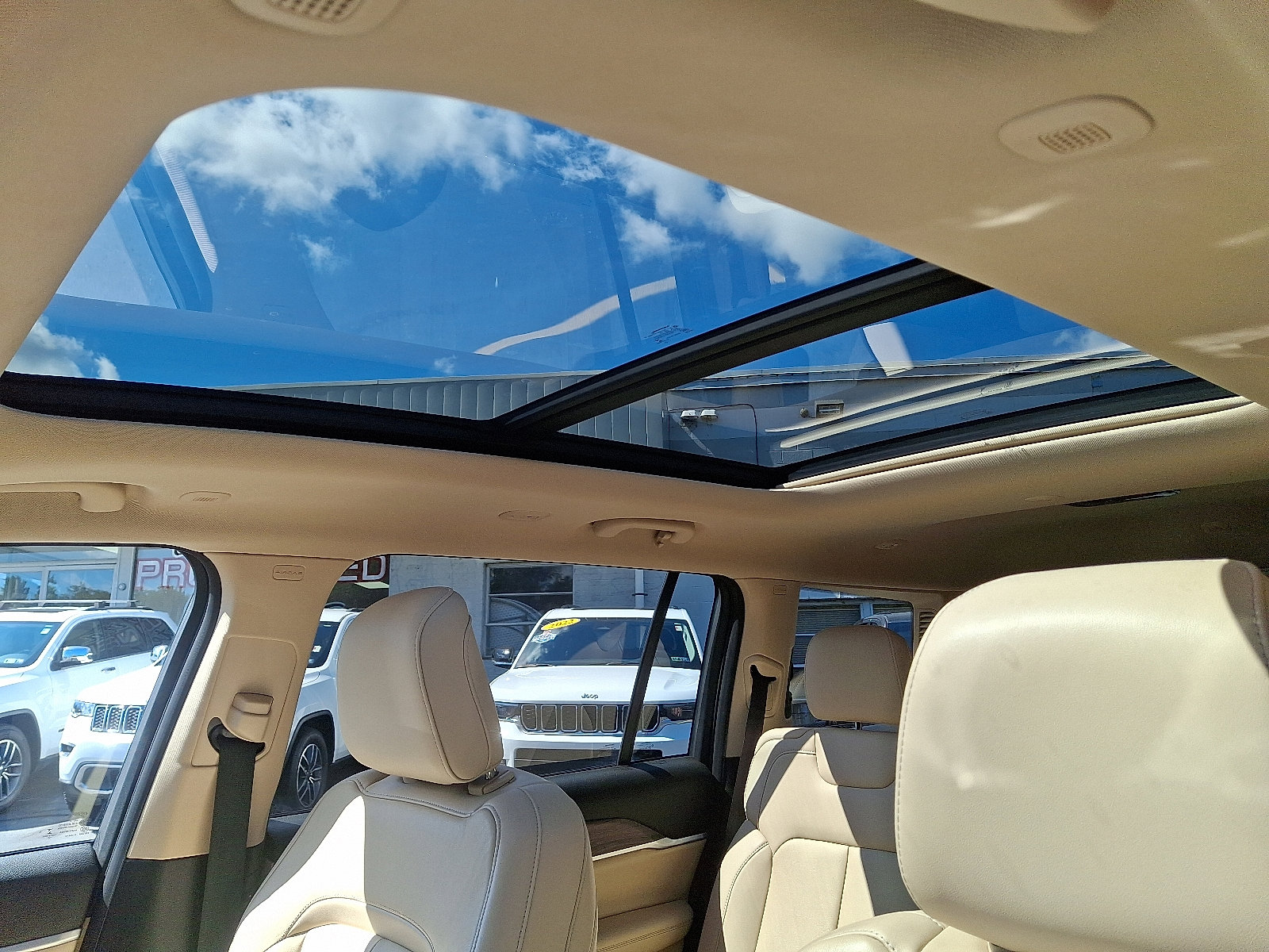 2021 Jeep Grand Cherokee Limited photo 14