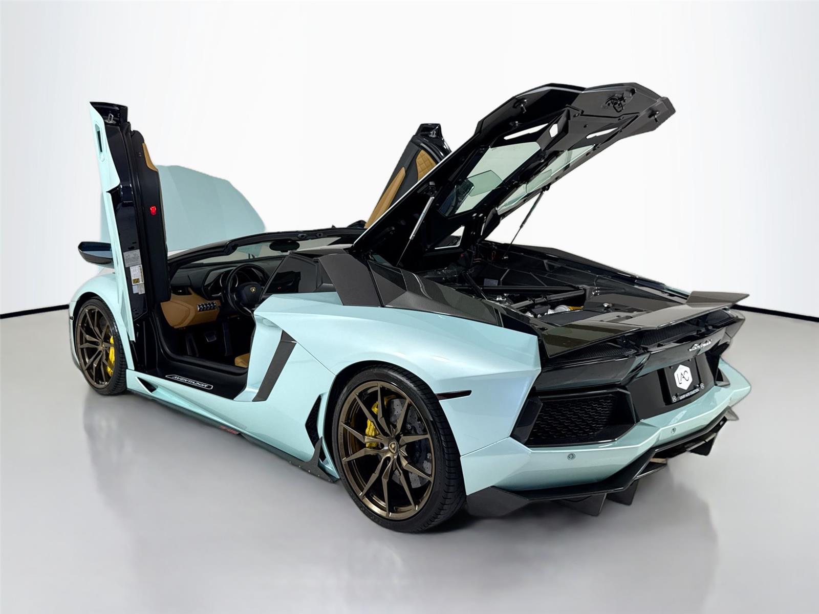 2015 Lamborghini Aventador LP 700-4 Roadster photo 35