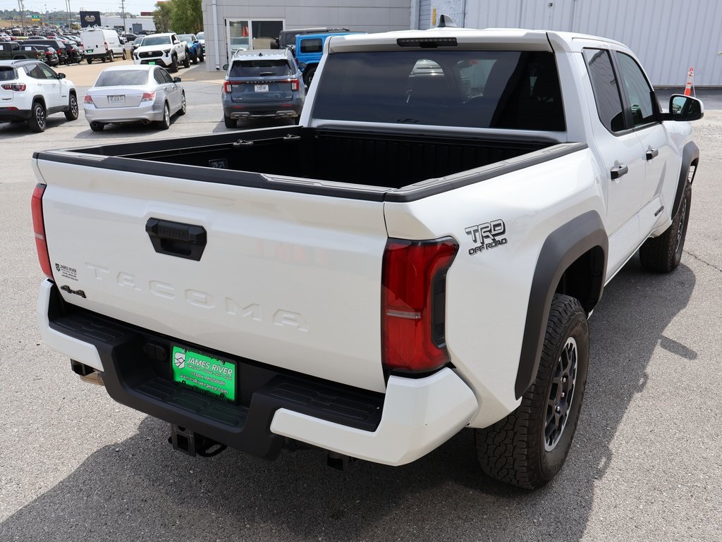 2025 Toyota Tacoma TRD Off-Road photo 5