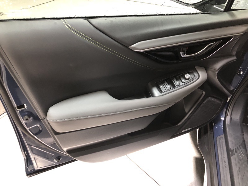 2025 Subaru Outback Onyx Edition photo 19