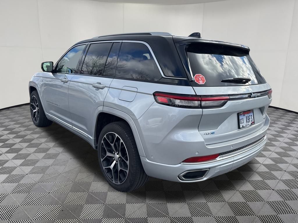 2022 Jeep Grand Cherokee Summit Reserve 4xe photo 3