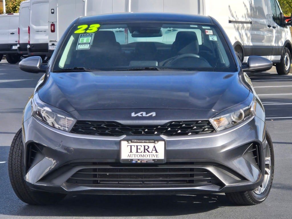 Used 2023 Kia Forte LXS with VIN 3KPF24AD3PE615589 for sale in Plano, IL