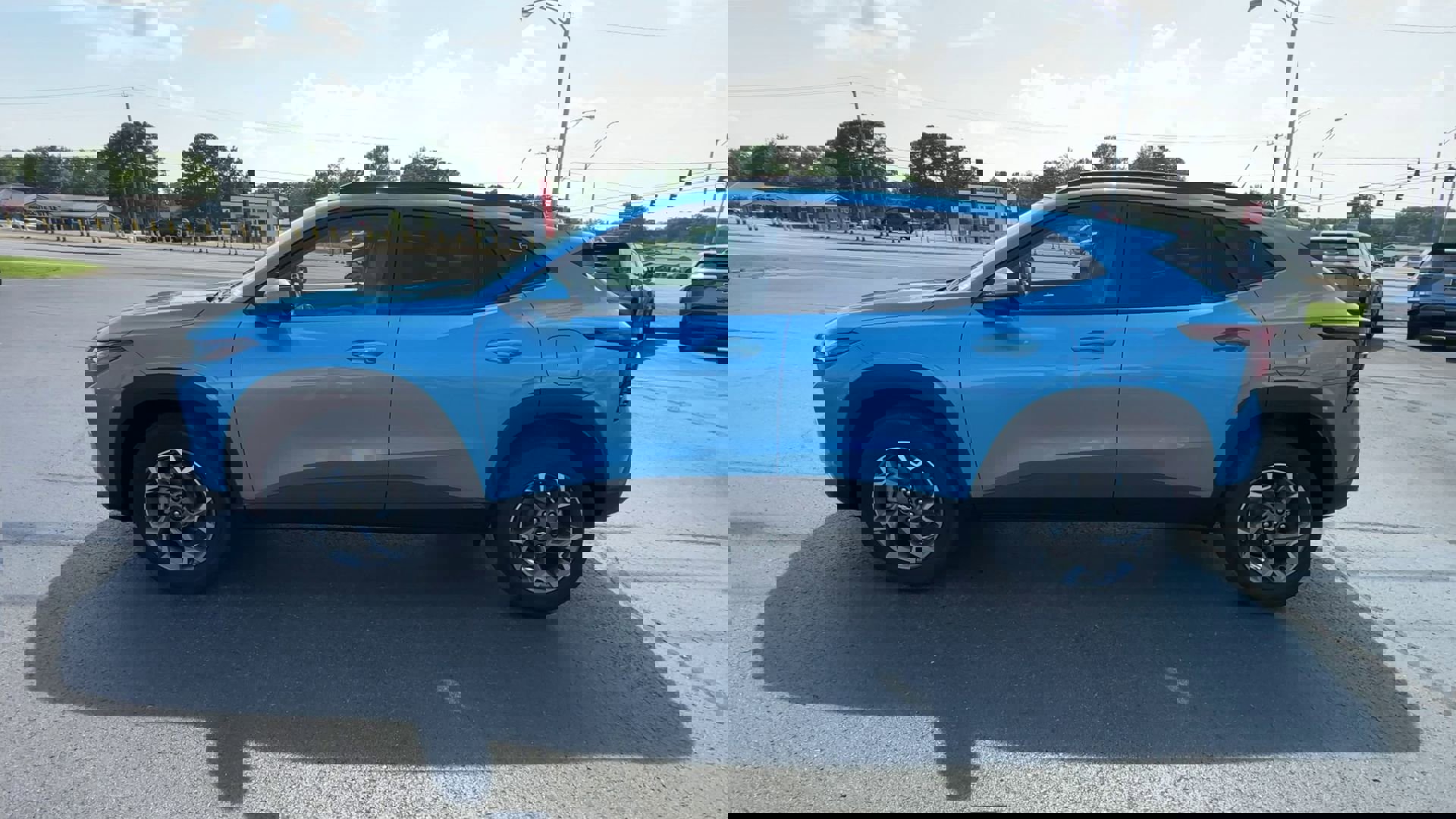 2025 Chevrolet Trax LT photo 4