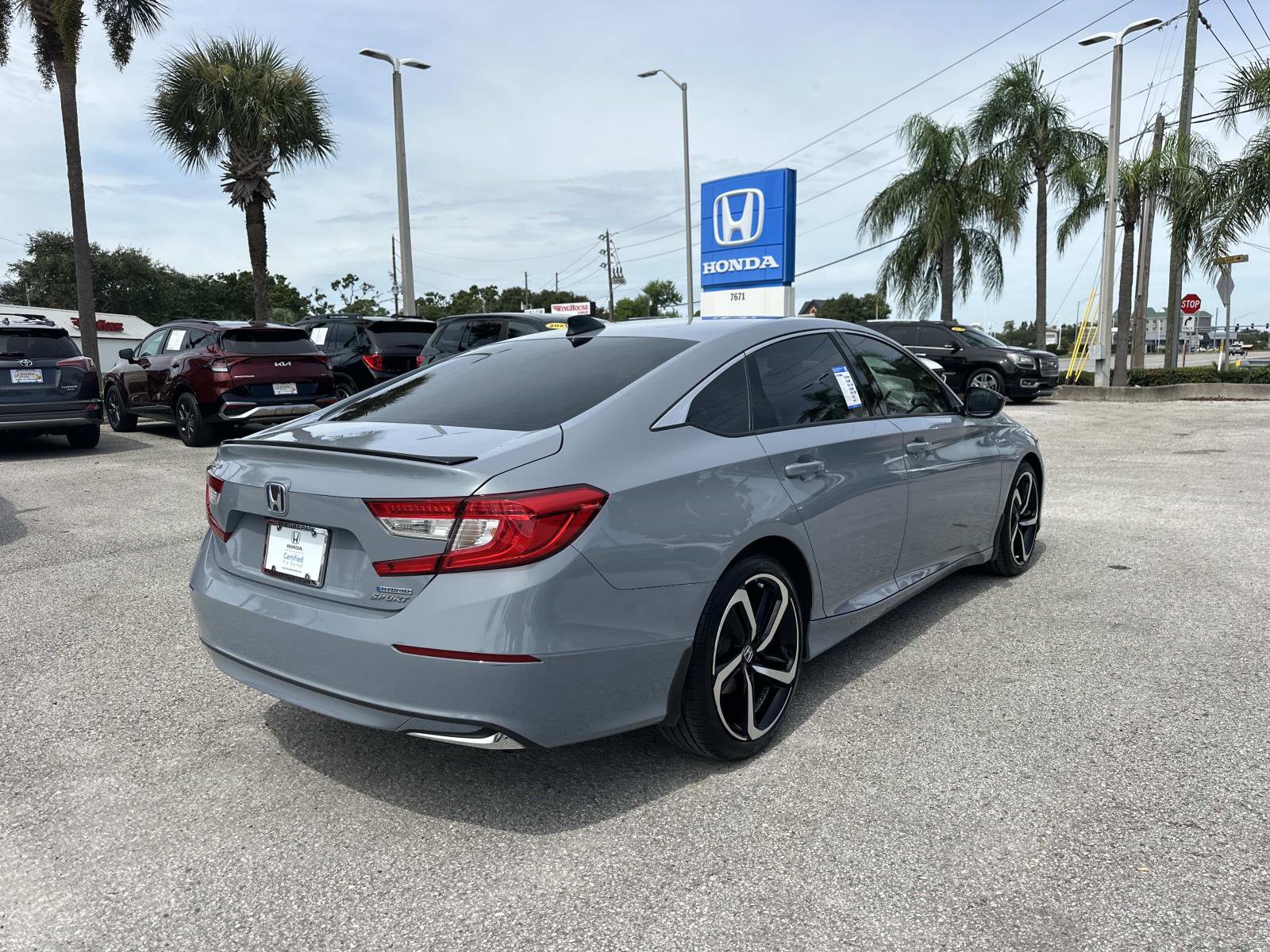 2022 Honda Accord Hybrid Sport photo 3