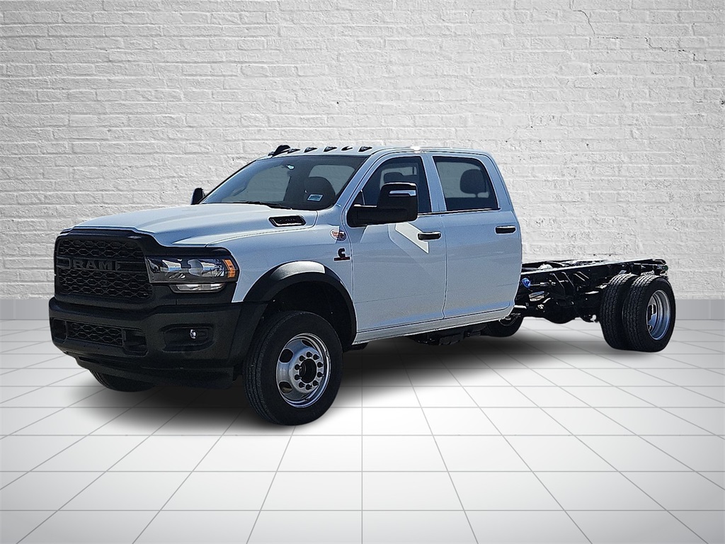 2024 Ram 5500 Tradesman photo 4