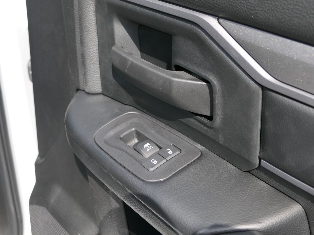 2026 Ram 3500 Tradesman photo 18