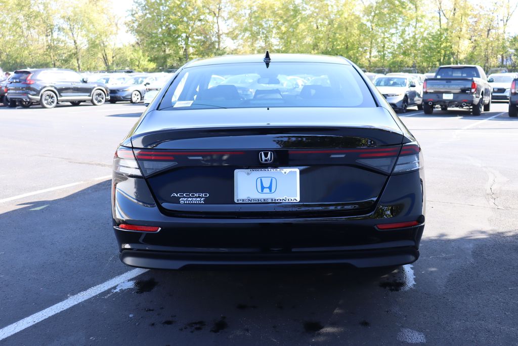 2025 Honda Accord LX photo 3