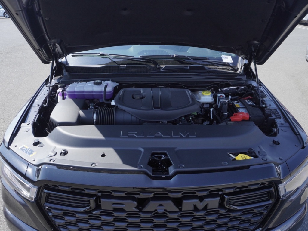 2026 Ram 1500 Big Horn Night Edition photo 29