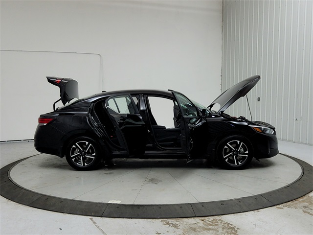 2025 Nissan Sentra SV photo 15