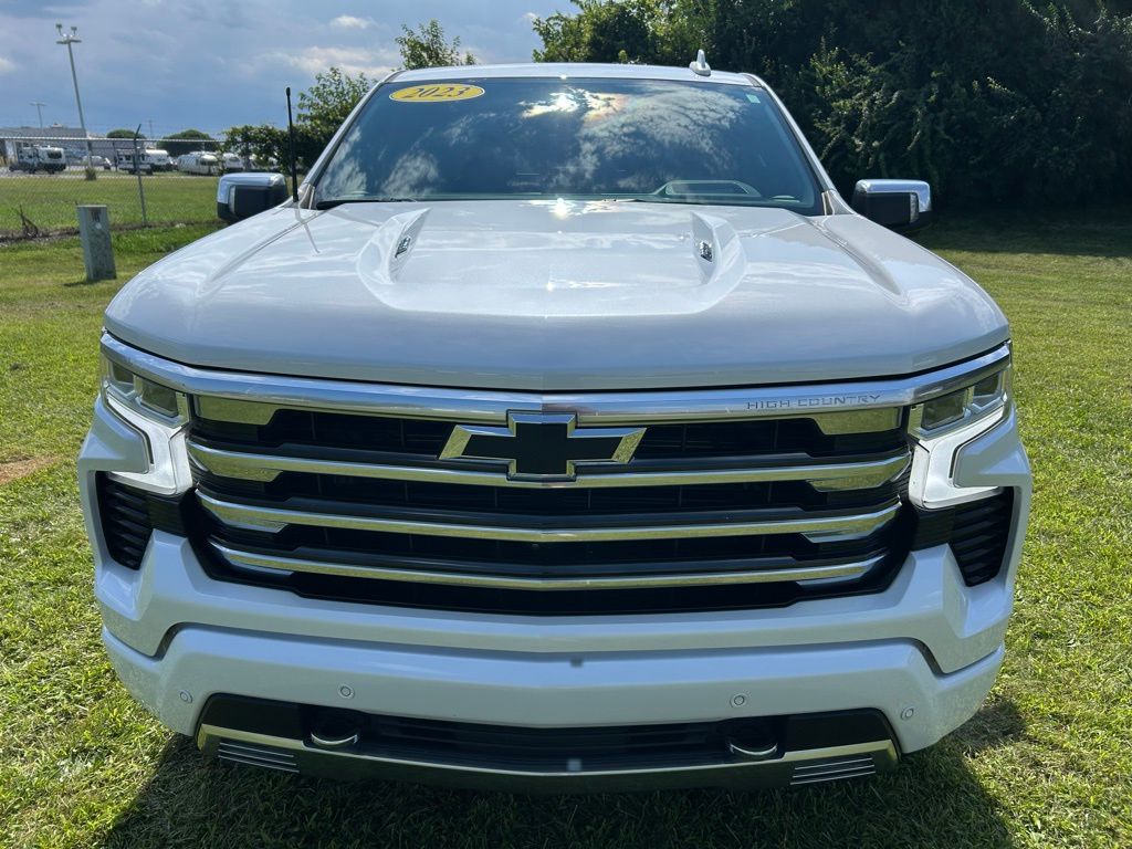 2023 Chevrolet Silverado 1500 High Country photo 10