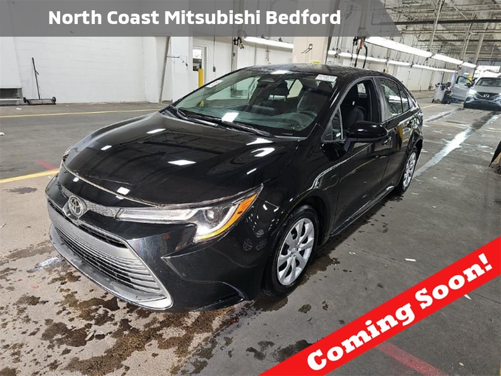 2024 Toyota Corolla LE's photo