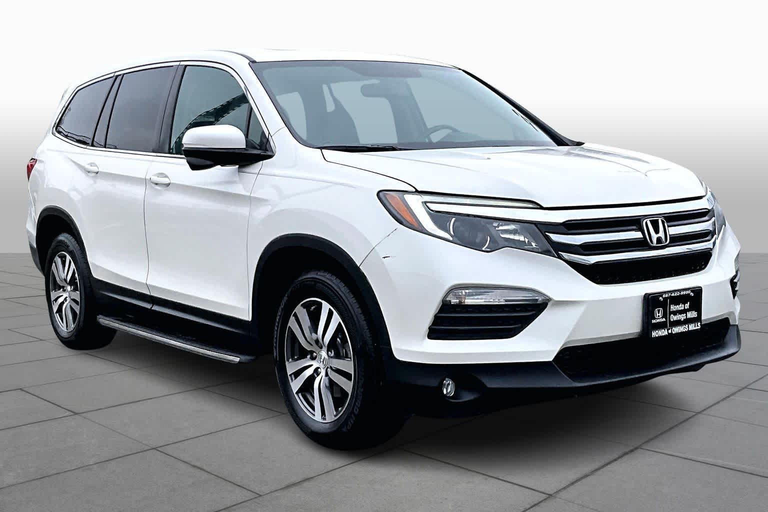 2017 Honda Pilot EX-L photo 2