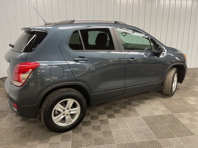 2021 Chevrolet Trax LT photo 3