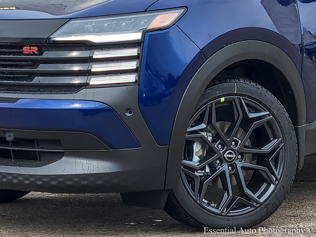 2026 Nissan Kicks SR photo 3