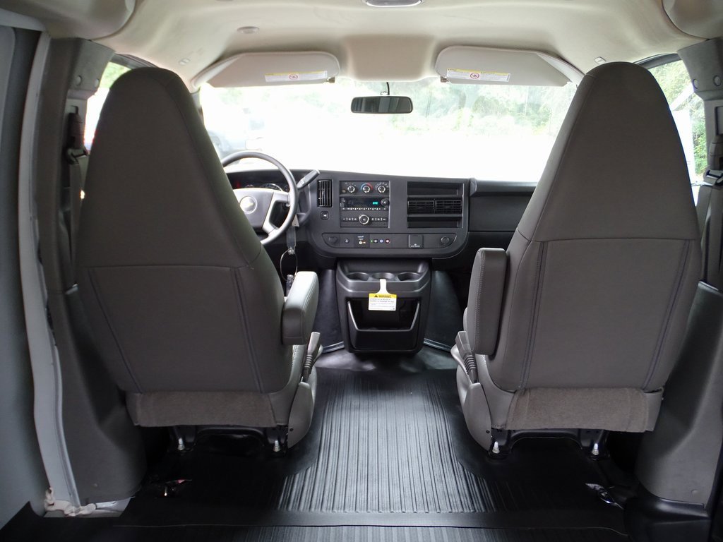 2024 Chevrolet Express 2500 Work Van Cargo photo 17
