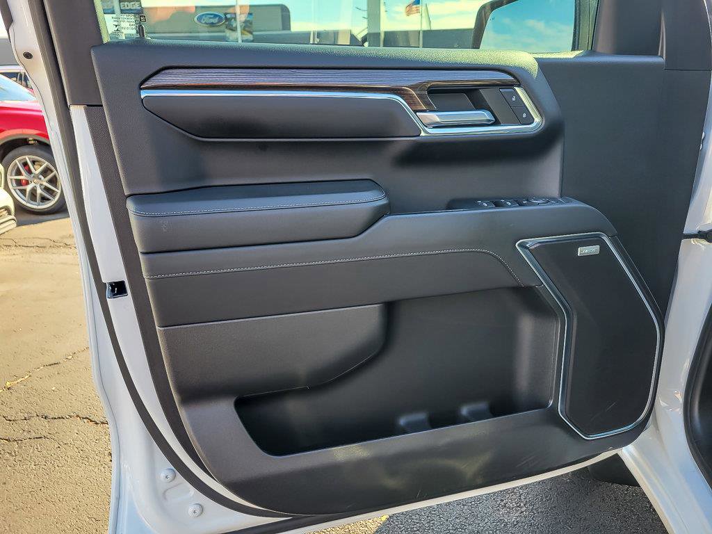 2022 CHEVROLET SILVERADO - Image 24